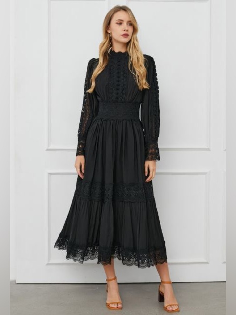 Chicwish Black Long-Sleeve Lace Midi Dress